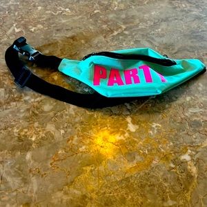 Men’s fanny pack party
